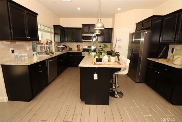 2482 Valdes Dr, Merced, CA 95340