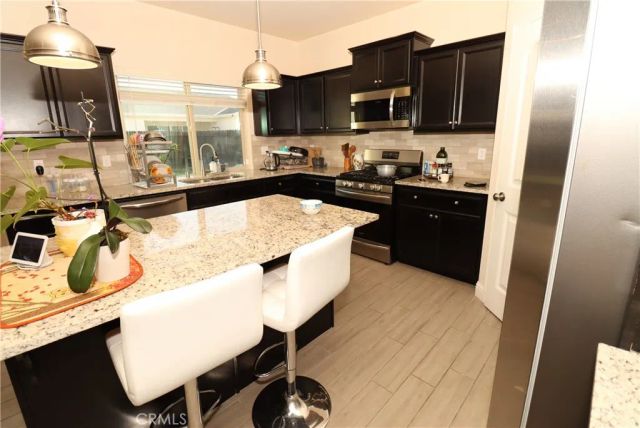 2482 Valdes Dr, Merced, CA 95340