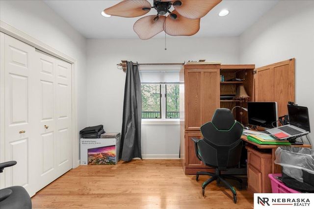 16767 J Circle, Omaha, NE 68135