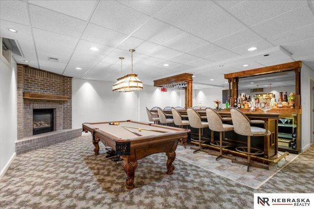 16767 J Circle, Omaha, NE 68135