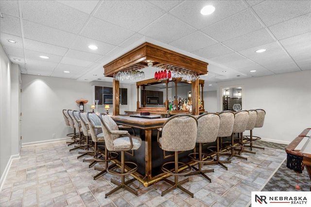 16767 J Circle, Omaha, NE 68135