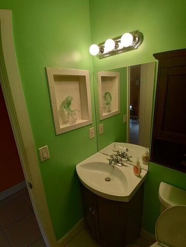 5452 Poppy Place B, Delray Beach, FL 33484