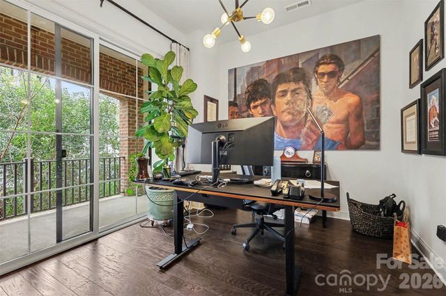 3030 Fairview Villa Court, Charlotte, NC 28209