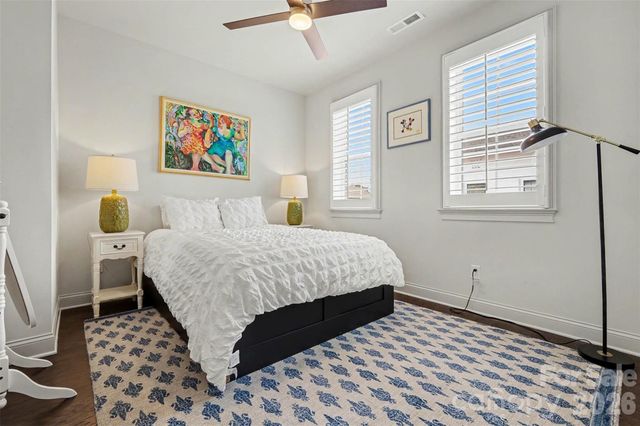 3030 Fairview Villa Court, Charlotte, NC 28209