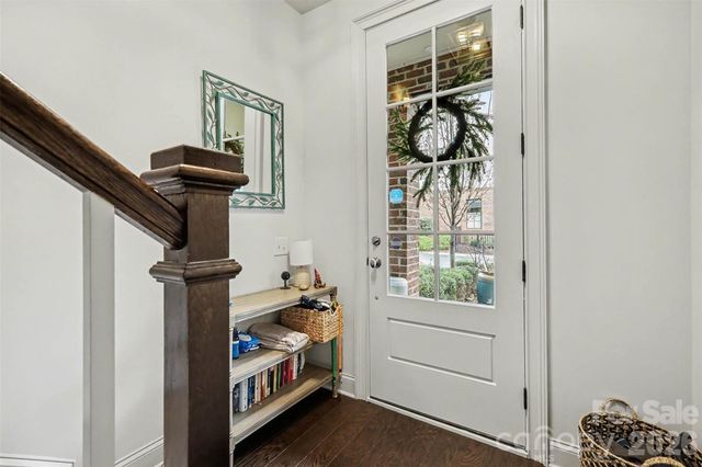 3030 Fairview Villa Court, Charlotte, NC 28209