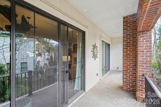 3030 Fairview Villa Court, Charlotte, NC 28209