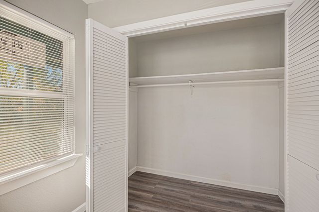 406 Dawson Circle, Grand Prairie, TX 75051