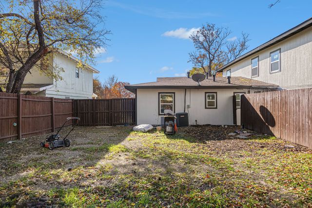 406 Dawson Circle, Grand Prairie, TX 75051