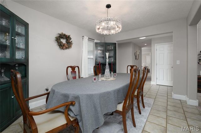 21093 Layla Road, Waynesville, MO 65583