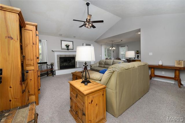 21093 Layla Road, Waynesville, MO 65583