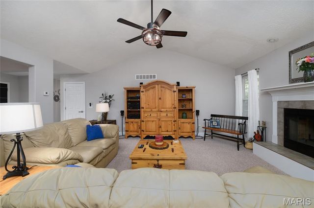 21093 Layla Road, Waynesville, MO 65583