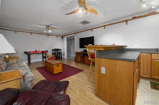 21093 Layla Road, Waynesville, MO 65583