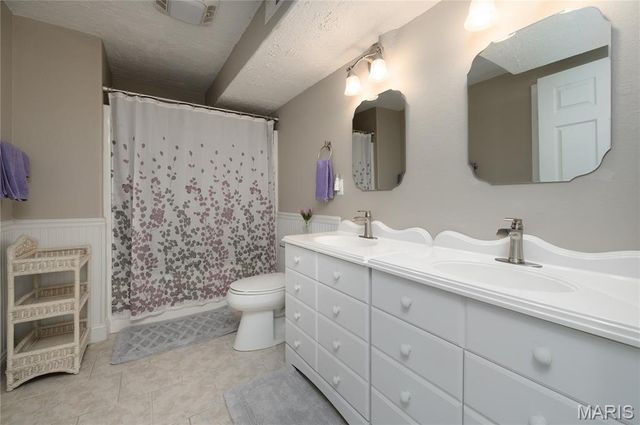 21093 Layla Road, Waynesville, MO 65583