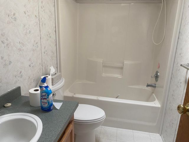 30 Stacey Avenue, Seabrook, NH 03874