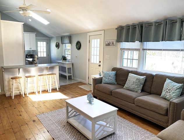 8 Wharf Avenue, Mashpee, MA 02649