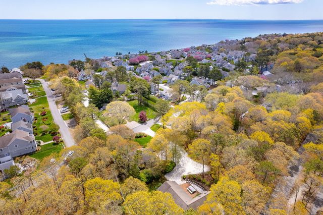 8 Wharf Avenue, Mashpee, MA 02649