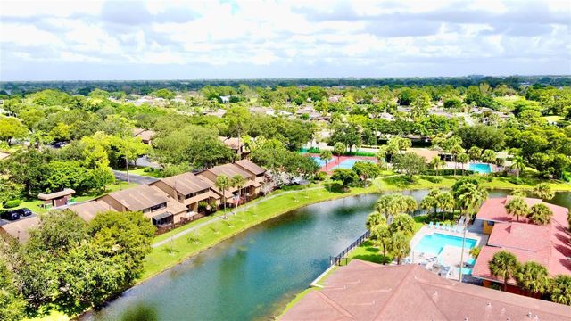 7750 NW 79th Avenue H5, Tamarac, FL 33321