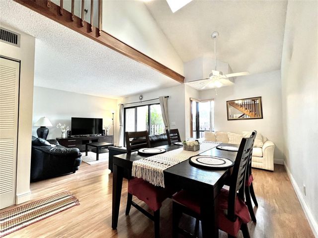 7750 NW 79th Avenue H5, Tamarac, FL 33321