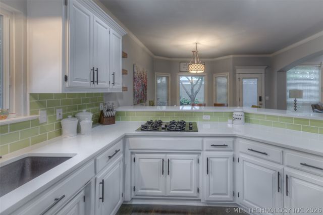 9526 S 85th East Avenue, Tulsa, OK 74133
