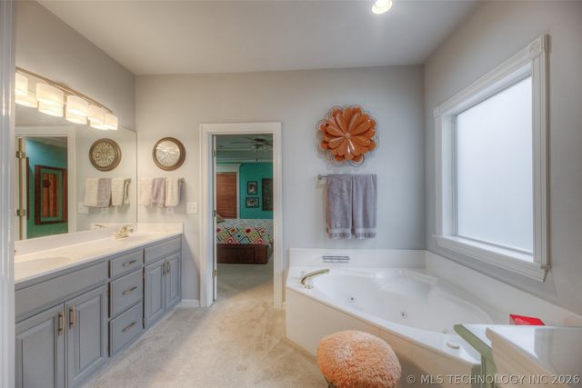 9526 S 85th East Avenue, Tulsa, OK 74133