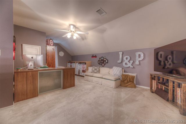 9526 S 85th East Avenue, Tulsa, OK 74133