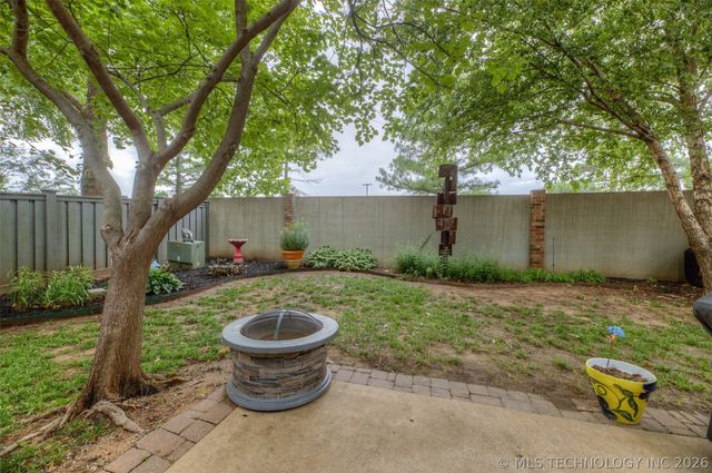 9526 S 85th East Avenue, Tulsa, OK 74133