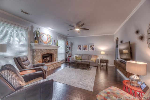 9526 S 85th East Avenue, Tulsa, OK 74133