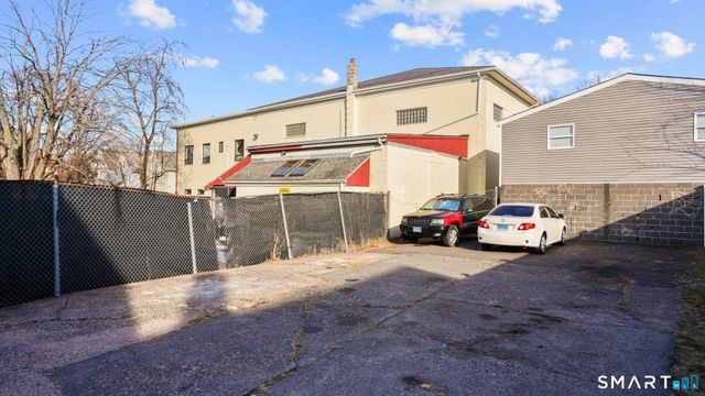 387 Blatchley Avenue, New Haven, CT 06513