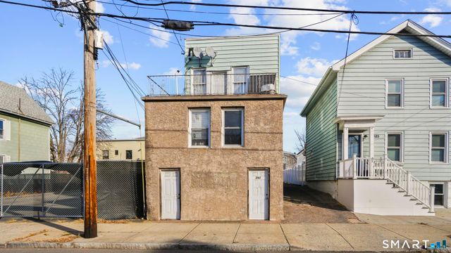 387 Blatchley Avenue, New Haven, CT 06513