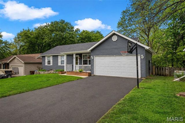 20 Shagbark Court, St Charles, MO 63376