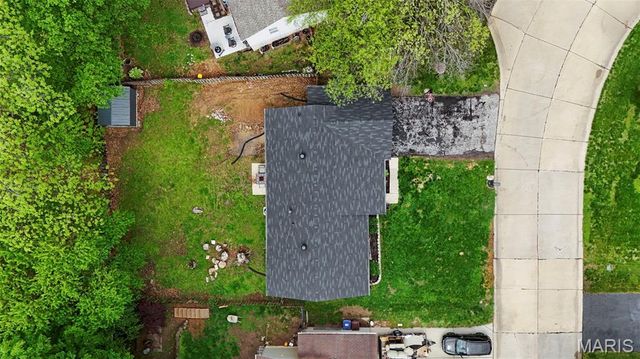 20 Shagbark Court, St Charles, MO 63376