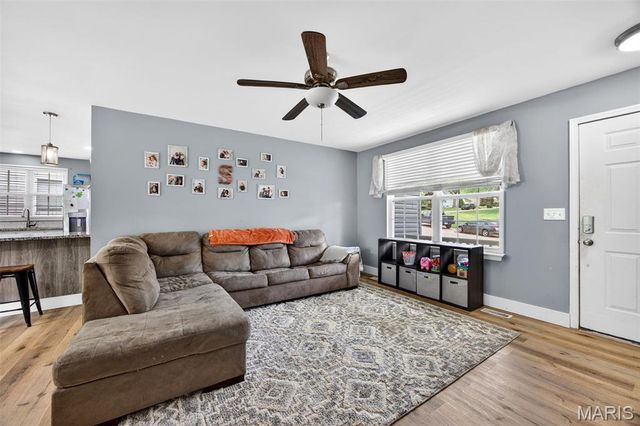 20 Shagbark Court, St Charles, MO 63376