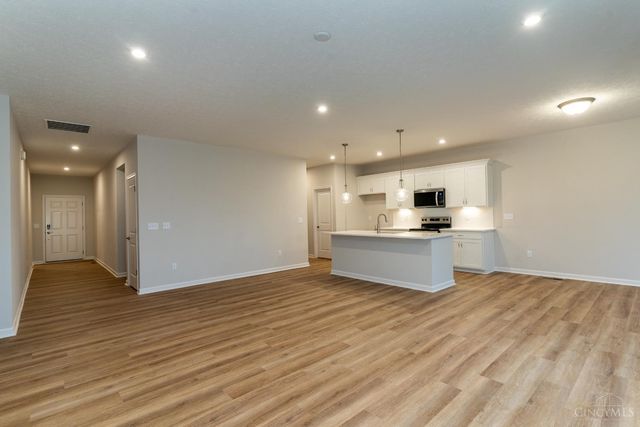 1701 Whitewater Trails Boulevard, Harrison, OH 45030