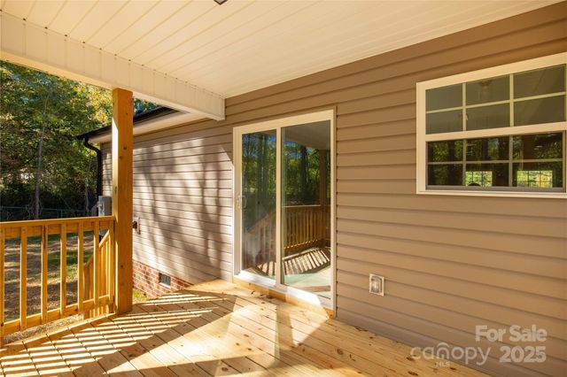 1369 Mack Drive, Mcconnells, SC 29726