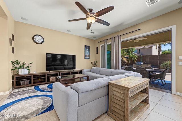 2197 E LINDRICK Drive, Gilbert, AZ 85298