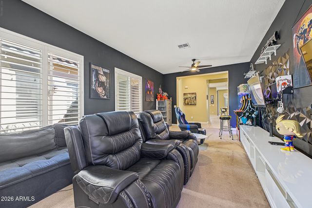 2197 E LINDRICK Drive, Gilbert, AZ 85298