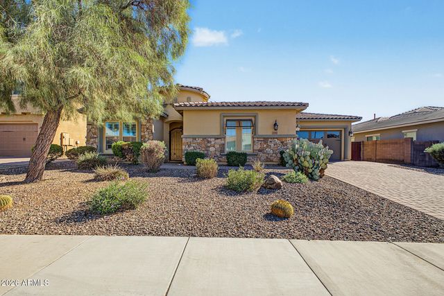2197 E LINDRICK Drive, Gilbert, AZ 85298