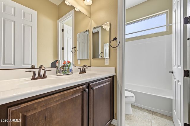 2197 E LINDRICK Drive, Gilbert, AZ 85298