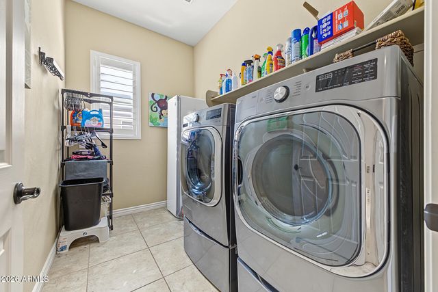 2197 E LINDRICK Drive, Gilbert, AZ 85298