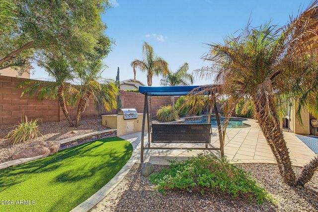2197 E LINDRICK Drive, Gilbert, AZ 85298