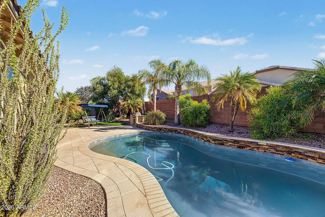 2197 E LINDRICK Drive, Gilbert, AZ 85298