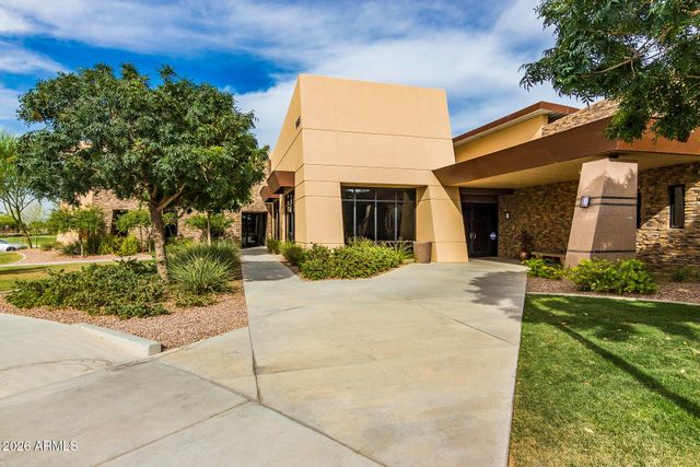 2197 E LINDRICK Drive, Gilbert, AZ 85298