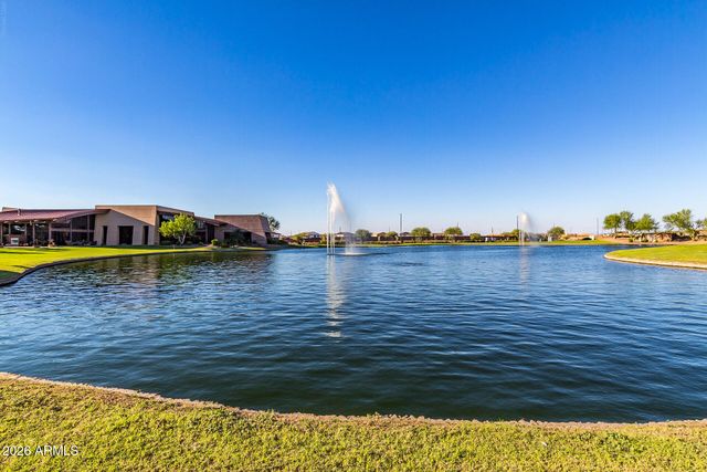 2197 E LINDRICK Drive, Gilbert, AZ 85298