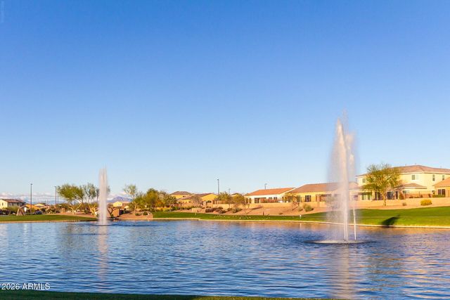 2197 E LINDRICK Drive, Gilbert, AZ 85298