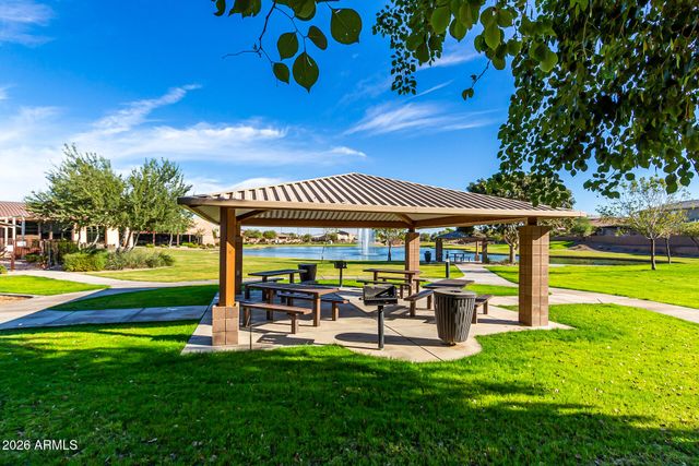 2197 E LINDRICK Drive, Gilbert, AZ 85298