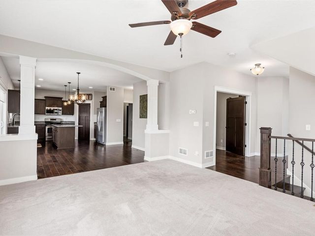 20055 Harness Avenue, Lakeville, MN 55044