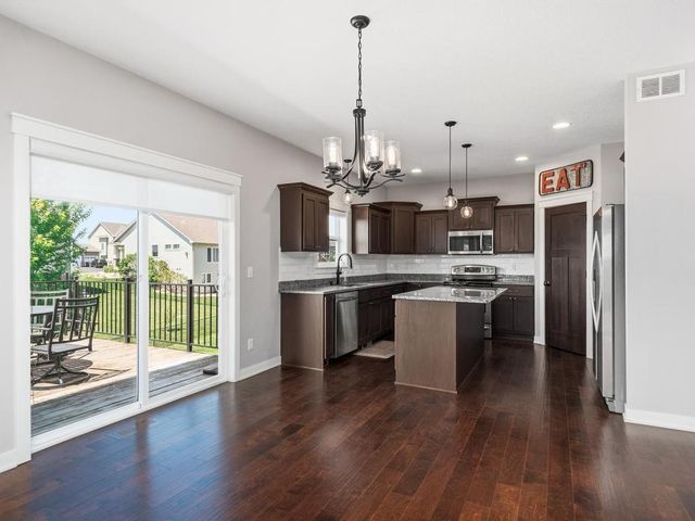 20055 Harness Avenue, Lakeville, MN 55044