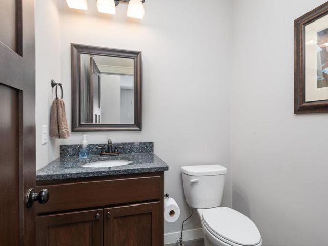 20055 Harness Avenue, Lakeville, MN 55044