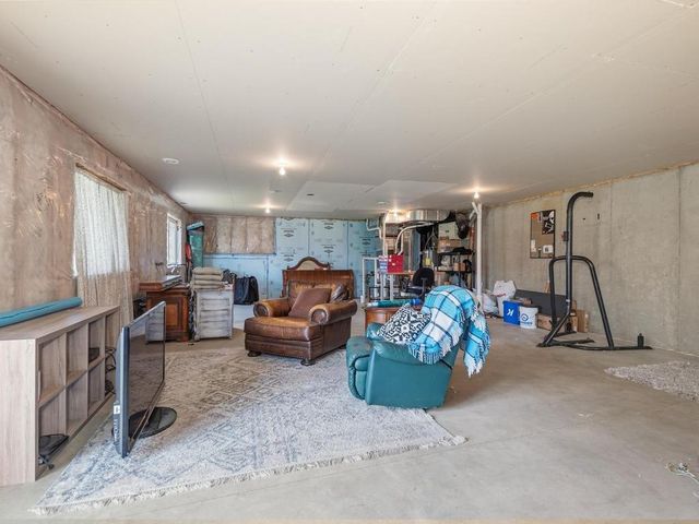 20055 Harness Avenue, Lakeville, MN 55044