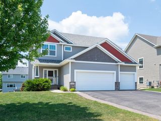 20055 Harness Avenue, Lakeville, MN 55044